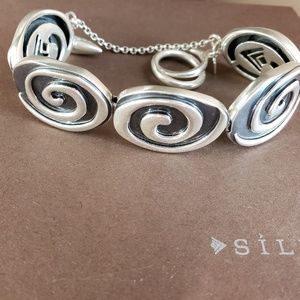 Beautiful vintage silpada bracelet